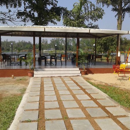 ספוטארה Savshanti Lake Resort מראה חיצוני תמונה