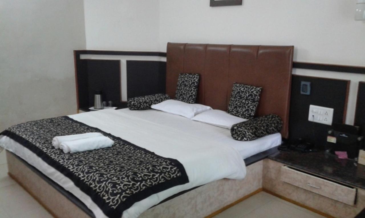 ספוטארה Savshanti Lake Resort מראה חיצוני תמונה